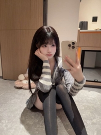 香莉 160.46.C.22歲  #小隻馬嫩妹！臉蛋好看甜美清純型