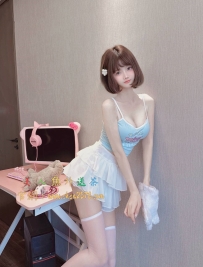 性感女主播   #免費送性感絲襪  蒂娜 163 45 D 22歲