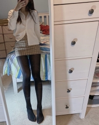 臺中  淫蕩小騷妹性感的乳頭  等著你的吸小粉穴期待被填滿