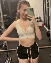 葉子 163 D+ 48 26歲  氣質輕熟女   身材好 豐滿有活力