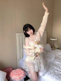 小夏  咨詢：158/45/D/21歲  簡介：少女心不分年齡 淫蕩的內...