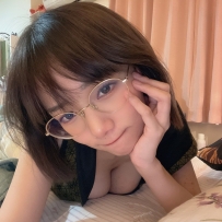 小橘160/46/D/24歲 奶香四溢 雙腿白嫩又細長 叫床聲嗲到不行