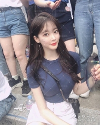 臺北 l 薇薇 168cm.E奶.52kg.25歲 l  豐滿巨乳高挑氣質大長腿