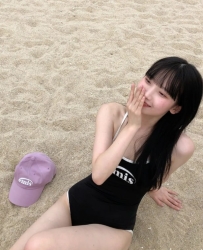 嬌嬌 159/43kg/C奶/22歲  #骨感美肌白皙動人
