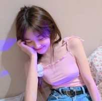 洛洛 159.D.45kg.20歲  沒有下海過 鮑魚奶頭都是粉的（已認證）