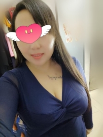 雅姐 160.53.D.40歲  老熟女出沒   身材保養的算還不錯  愛打扮