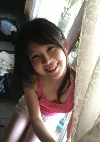 果凍  158cm 40kg B+ 18歲  #小隻甜美可愛   一派楚楚動人之態