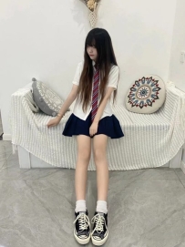 #台中  小彩 160cm 45kg C 20歲  #美腿學生妹 #長相清純 青澀中