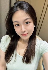 艾莉 168.56.E.27歲  🔞服務：火辣身材、嫵媚撩人