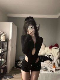 芝芝 162/C/23y  #台北   胸型渾圓飽滿 手感細緻帶彈性