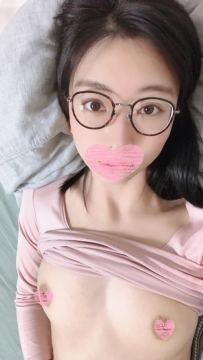 #高雄  如意 157 45 B+ 22歲  妹妹皮膚白皙Q彈