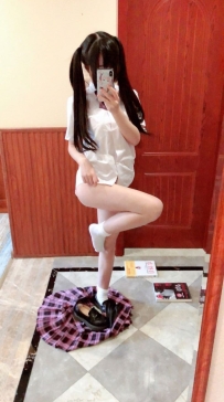 ❤️白虎平乳蘿莉反差   身高152.18歲