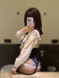 洛洛 160 46 C 22歲  #外表清秀白皙 女友FU十足的迷人