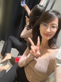 魅麗 160cm47kg  C奶  30歲  人妻媽媽 身材保養的很好