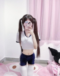 #台北 嘟嘟 155.B.42kg.19歲 可愛小隻有點傻裡傻氣的