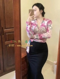 芯芯：163cm/52kg/Dcup/32歲 輕熟女 慾望大 超級喜歡吃大肉棒