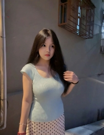 #高冷御姐  ❤️彤彤：158/47/E/24歲  微肉感小隻馬