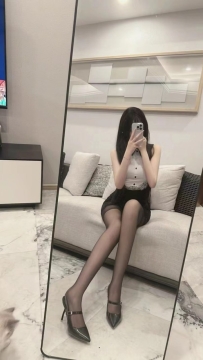 #台中 安安：62/48/C+/30歲  冷豔風格的寂寞女孩