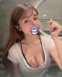 婷婷 163/48/E /26歲    #身材勻稱飽滿，超誘人