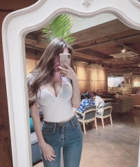 #高雄  妍妍  163.47.E.27歲  火辣性感酒促小姐 細滑Q彈