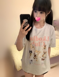 小意 155cm/44kg/B奶/19歲  #清秀漂亮的外貌