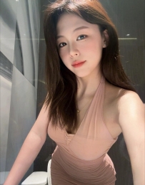 如萱  165.E.48.25歲  罕見無毛大奶妹