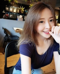 阿言 161cm/E奶/47kg/25  外表清純 內心淫蕩型