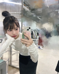 國立臺灣大學 - 外文系：林芯妤（21歲，大三）  162cm / 48kg / C罩杯