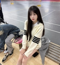 臺中 l 小椒 158cm.44kg.Ccup.20歲 l 家教本身就很嚴格