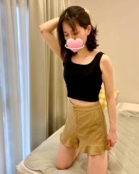 小葵 158.48.C.29歲  妹妹的性格就跟她的名字一樣很特別