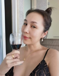 愛玲 167.D奶.49kg.42歲  美艶勾人 吃起來很色