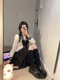 #臺中 妮妮 158cm/B+cup/45kg/18歲 溫婉大方 熱情主動