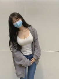 小鹿 165 48 D 21歲  女友fu 小鳥依人愛笑超甜美