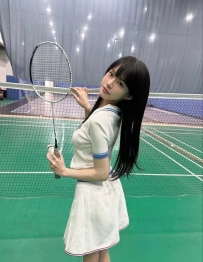 伊莉  164cm C+.21歲  簡介：清新素顏淡妝顯得清秀可人