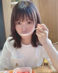 #新竹  卡卡 156cm  22歲  Ccup  46kg   服務主動 騷  日式做愛
