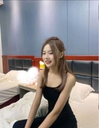 樂樂  163cm  45kg C奶 23歲  #較小嬌羞畢業生