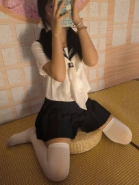 橙子 158cm B+奶 45kg  19歲  #可愛類型的小隻馬 慾望強強的