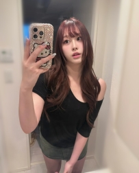 優優 160cm 24歲 D奶 46kg  物超所值十顆星 清純臉龐配粉嫩小嘴 ~