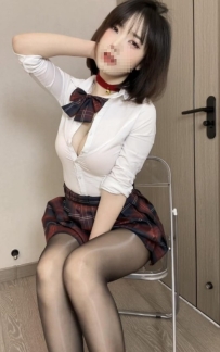 欣欣   164   46   D+   26歲  淫蕩女 欲求不滿 喜挑戰極限