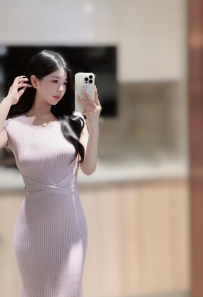 人妻 婷婷 168D 50kg -28y  高挑身材火辣，胸型飽滿誘人觸感極佳