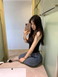 高雄  #國小安親班助教  數據：小千 162cm / 22歲 / C奶