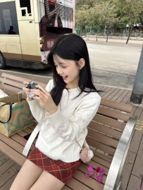 樂樂 158cm C 45 21歲  清秀小女友，活潑愛笑，皮膚白白嫩嫩的