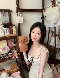 桃桃 162.46.C.24歲   #健談又愛笑の精緻女孩