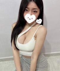 蘋果 165 48 E 25歲   氣質大奶妹  想填滿饑渴已久的小騷逼