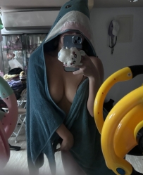 E奶小姐姐拉拉！擁有一張甜而不膩的清新臉蛋