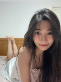 露絲   160cm.45.C.23歲  性感放浪的小騷貨 很會勾引 誘惑哥哥