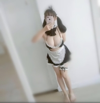 薇薇   158cm   45kg   Gcup    23歲  童顏巨乳  蘿莉小女僕  可盡情吩咐