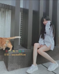 甜甜 158.44.小C.19歲  不喝酒 不刺青 小隻馬瘦瘦的