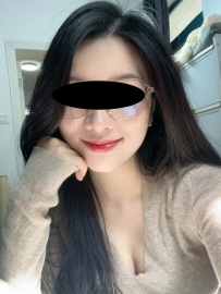 陳語希  162/46/D/32歲    國小老師想找個能帶給她歡笑的你喔