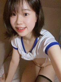 云彩 155cm.B奶.44kg.19歲 白虎清純小學妹！  今天報班！